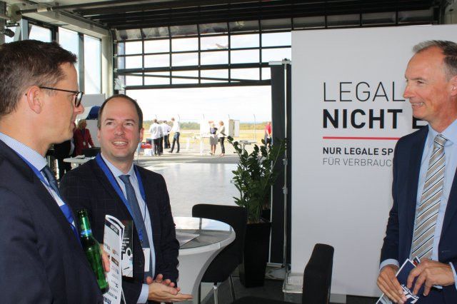 21. Landesdelegiertenversammlung am Flughafen